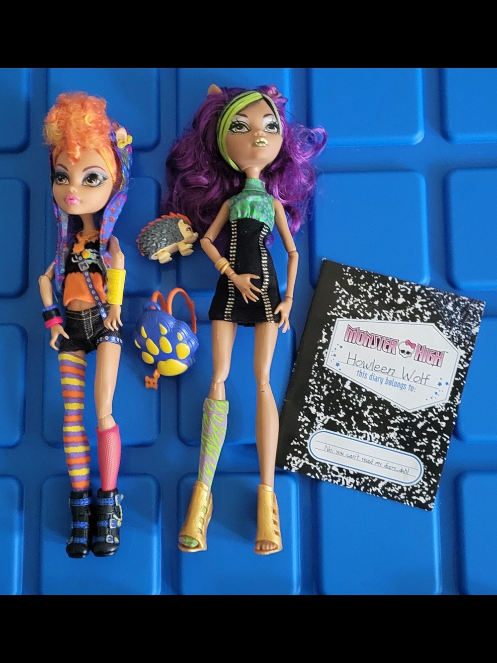 G1 Monster High Sister Pack Clawdeen & Howleen Wolf EUC Only Displayed